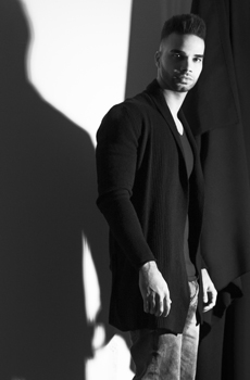András Kállay-Saunders