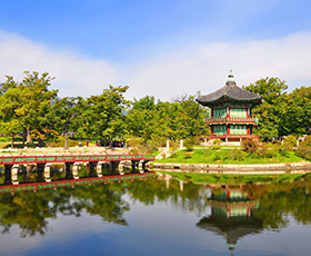 Le pavillon Hyangwonjeong